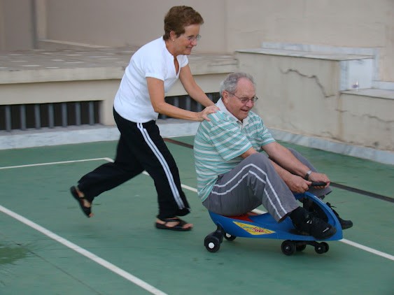 Pessoas Sêniores Brincando